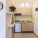 아파트호텔 Alexa's Sunny Days 리메나리아