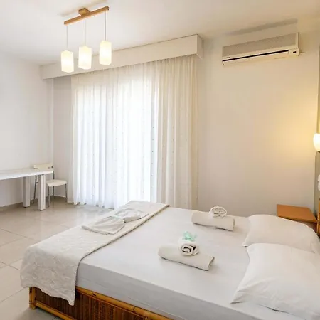 Alexa's Sunny Days Aparthotel 4*