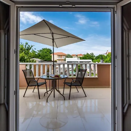 Aparthotel Alexa's Sunny Days 4*