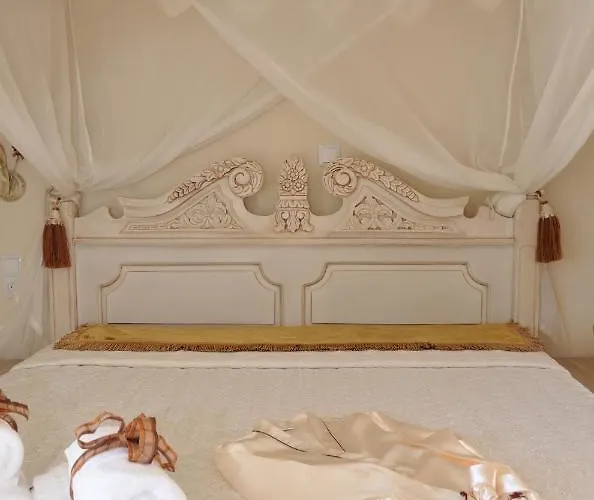 Alexa's Sunny Days Aparthotel 4*