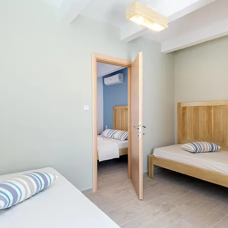 Apartahotel Alexa's Sunny Days