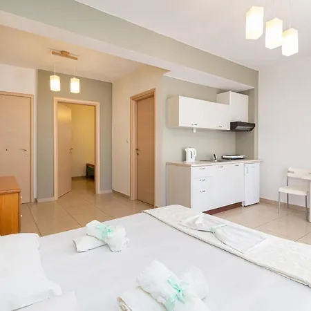 Apartahotel Alexa's Sunny Days