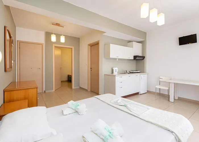 Ξενοδοχείο με διαμερίσματα Alexa's Sunny Days