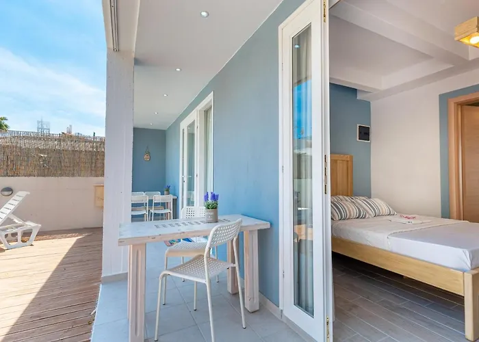 Ξενοδοχείο με διαμερίσματα Alexa's Sunny Days Λιμενάρια