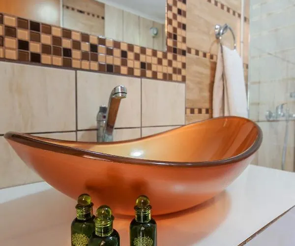 Alexa's Sunny Days Λιμενάρια