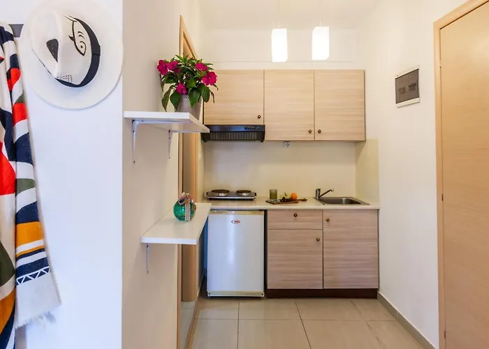 Ξενοδοχείο με διαμερίσματα Alexa's Sunny Days Λιμενάρια