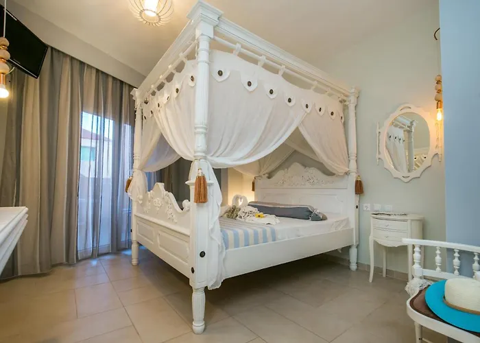 Alexa's Sunny Days 4* Λιμενάρια